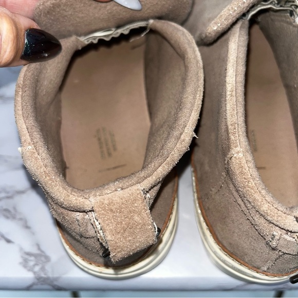 TOMS Paxton Ankle Sneaker Light‎ Taupe Suede Size 7 Casual Comfy Slip On Cushion - Picture 5 of 10